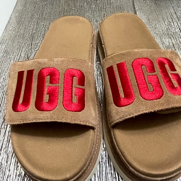 UGG Brown and Red Slide Sandals - Picture 6 of 6